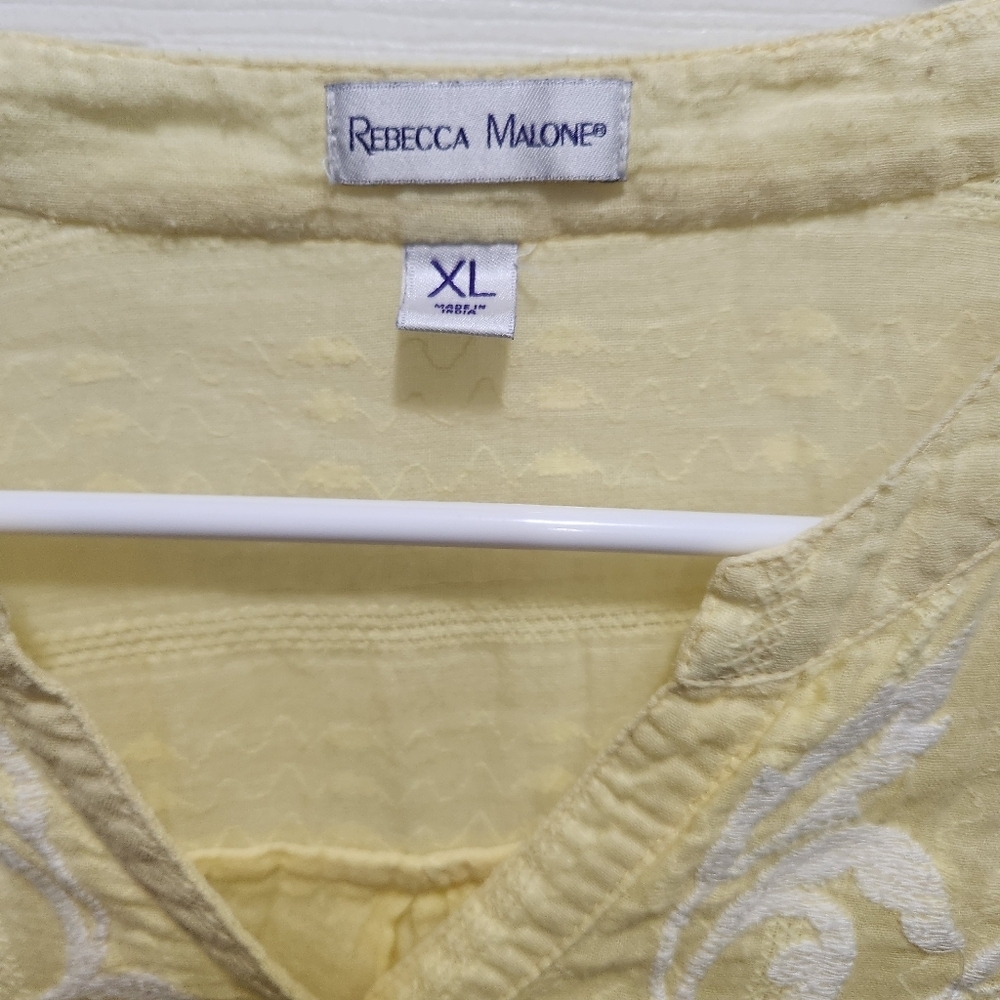 Rebecca Malone Buttery Yellow Cotton Popover Blouse Embroidered Trim Size XL - Picture 5 of 6